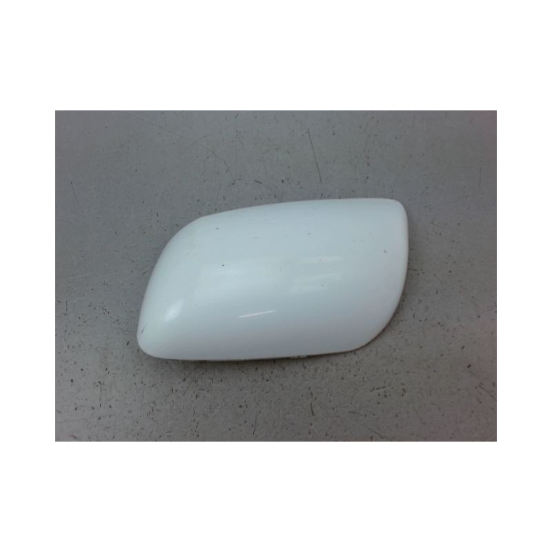 CARENAGE RETROVISEUR EXTERIEUR GAUCHE KIA VENGA 09-