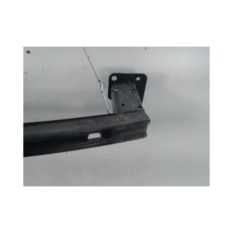 TRAVERSE INFERIEURE ARMATURE AVANT NISSAN MICRA