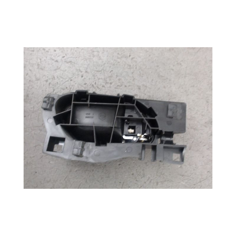 POIGNEE INTERIEURE PORTE AVANT GAUCHE PEUGEOT 208