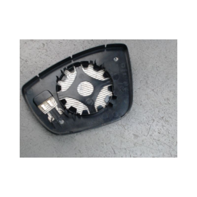 GLACE RETROVISEUR EXT D PEUGEOT 208