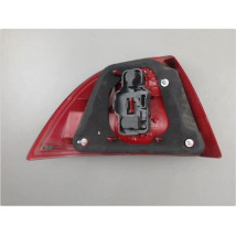 FEU ARRIERE DROIT SAAB 9-5 2006-