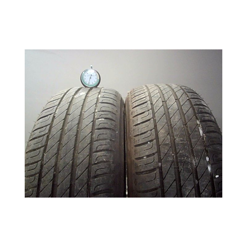 Paire de pneus KLEBER DYNAXER 185 60 15 84 H