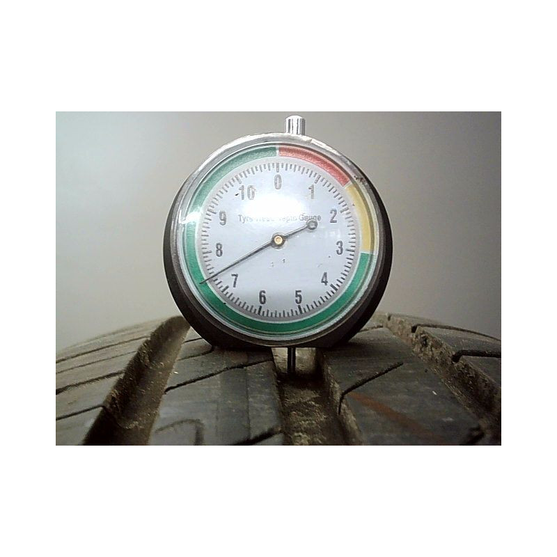 Pneu GOOD YEAR EFFICIENT GRIP PERFORMANCE 185 60 15 84 H