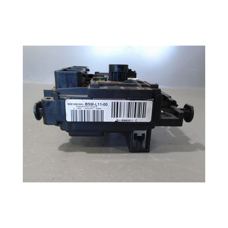 BOITE A FUSIBLES CITROEN C4