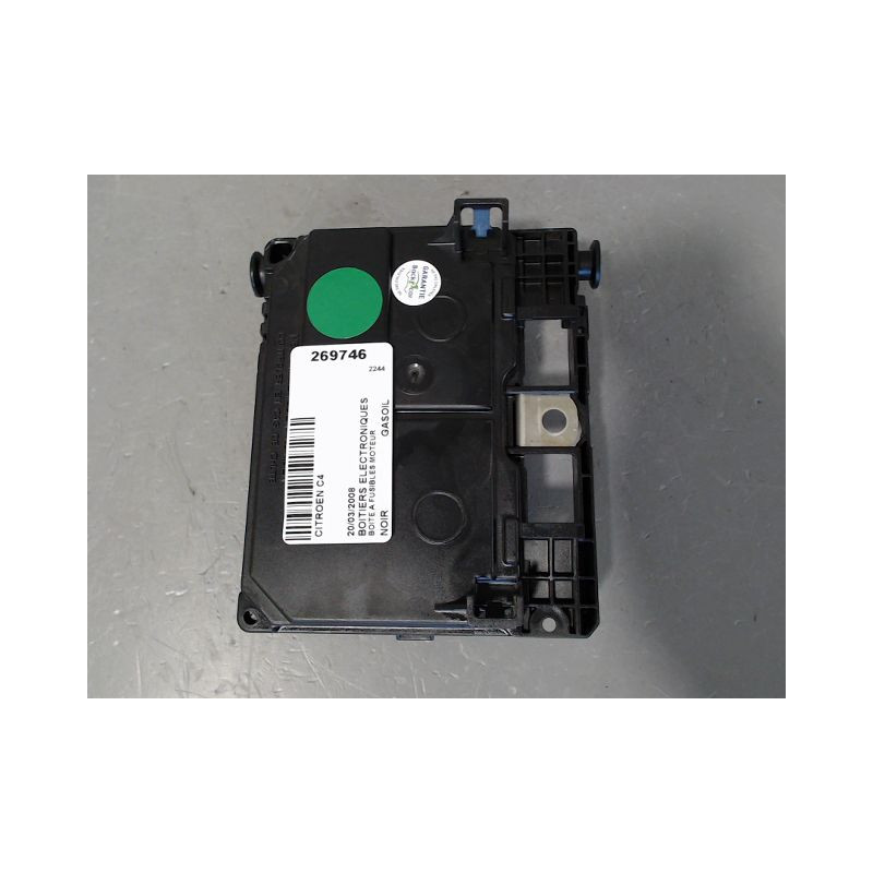 BOITE A FUSIBLES CITROEN C4