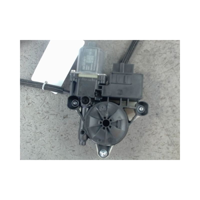 MECANISME+MOTEUR LEVE-GLACE ARRIERE DROIT SEAT IBIZA 2008-