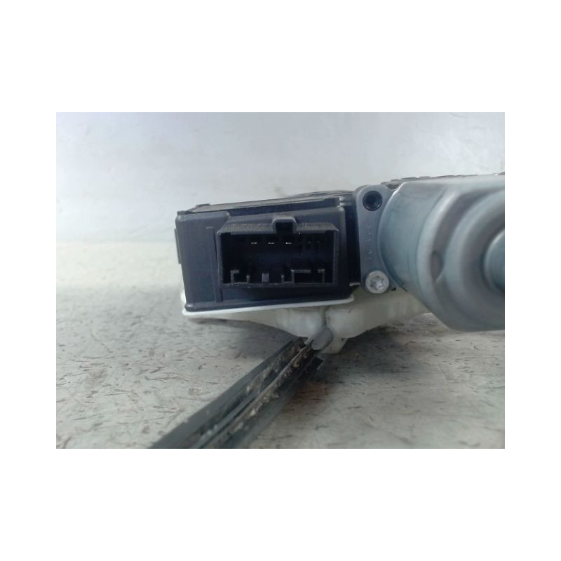 MECANISME+MOTEUR LEVE-GLACE ARRIERE DROIT SEAT IBIZA 2008-