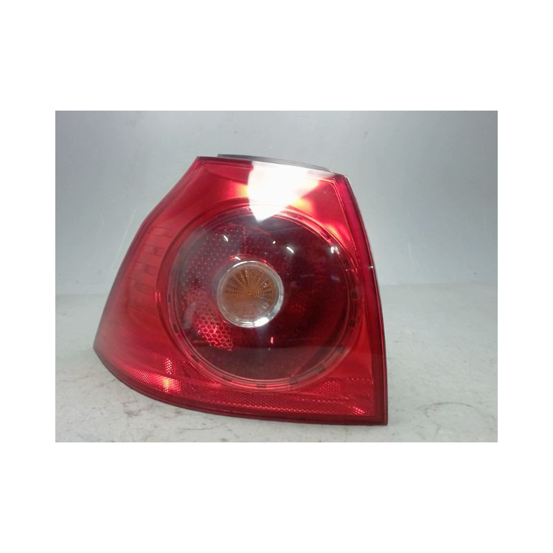 FEU ARRIERE GAUCHE  VOLKSWAGEN GOLF V 2003-2009
