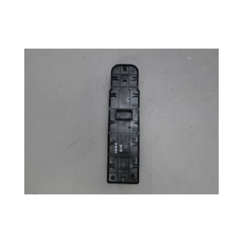 COMMANDE LEVE-GLACE PORTE AVG RENAULT MEGANE