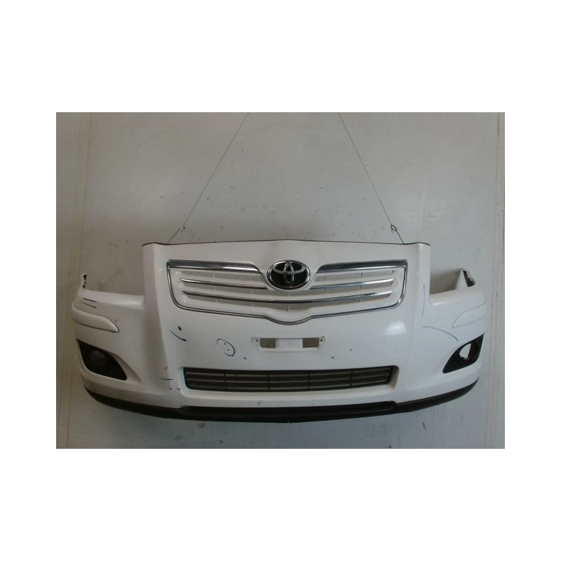PARE-CHOC AVANT TOYOTA AVENSIS