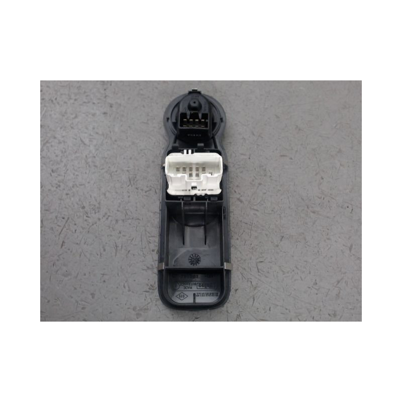 COMMANDE LEVE-GLACE PORTE AVG RENAULT MODUS