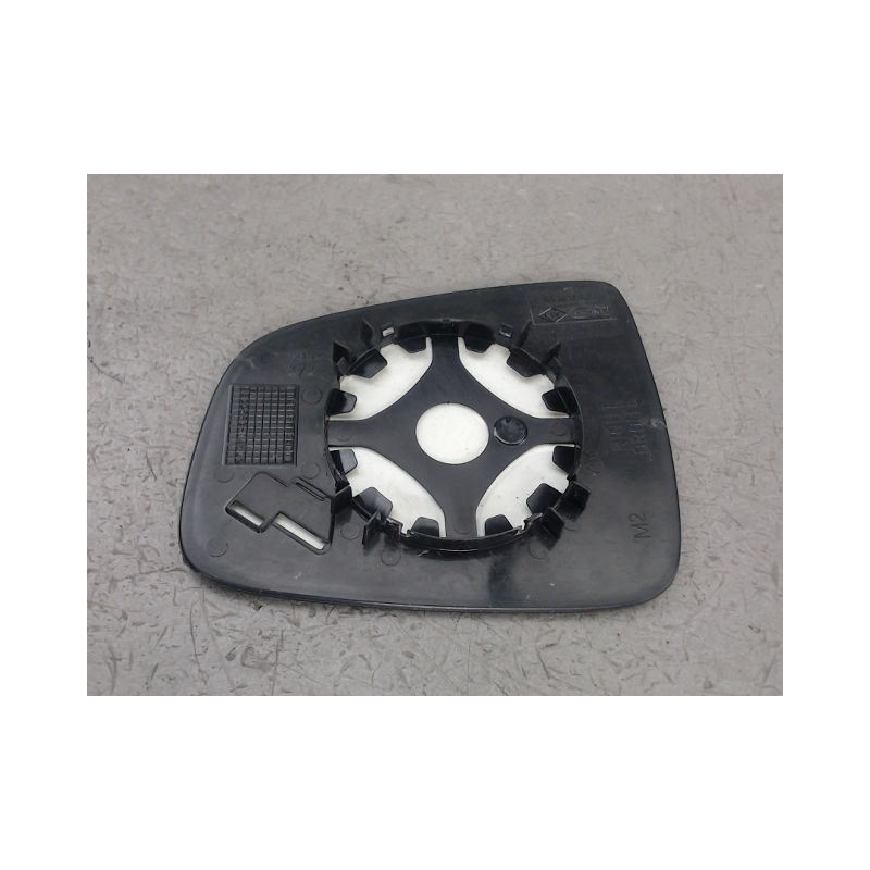 GLACE RETROVISEUR EXT D DACIA SANDERO