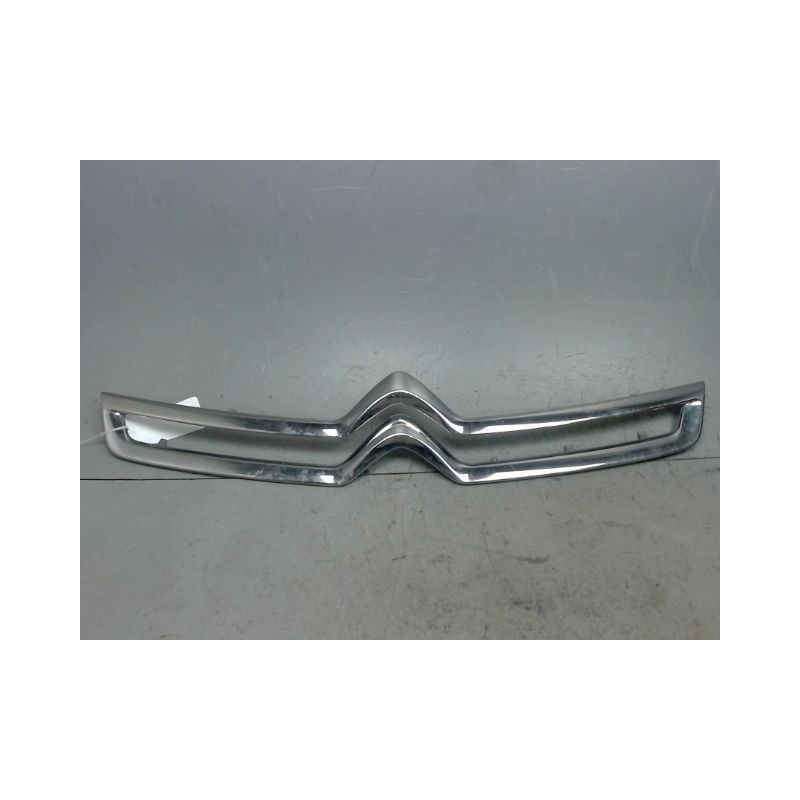 SIGLE CALANDRE CITROEN C3 2 PHASE 2 ESSENCE
