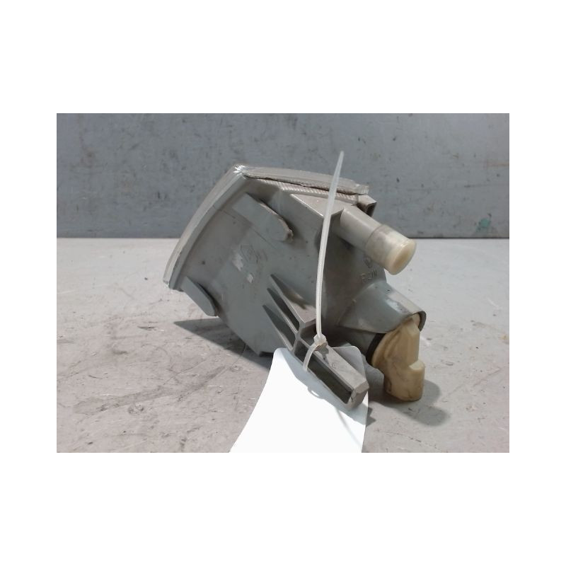 CLIGNOTANT DROIT RENAULT CLIO