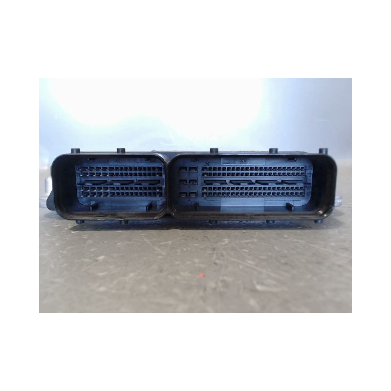 CALCULATEUR MOTEUR AUDI A5