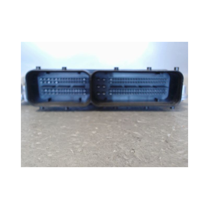 CALCULATEUR MOTEUR SKODA OCTAVIA
