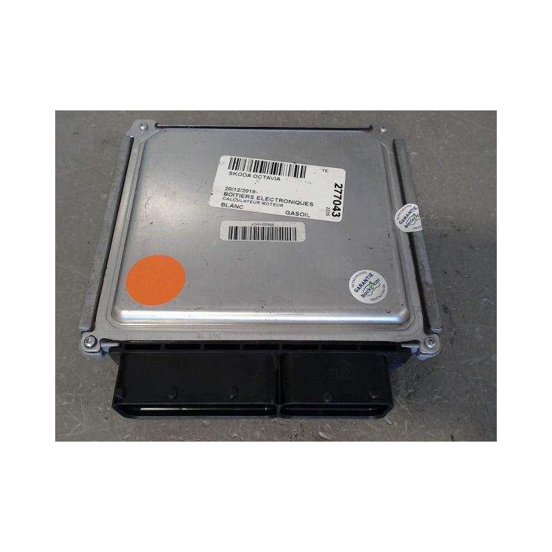 CALCULATEUR MOTEUR SKODA OCTAVIA