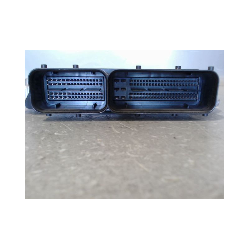 CALCULATEUR MOTEUR AUDI Q3