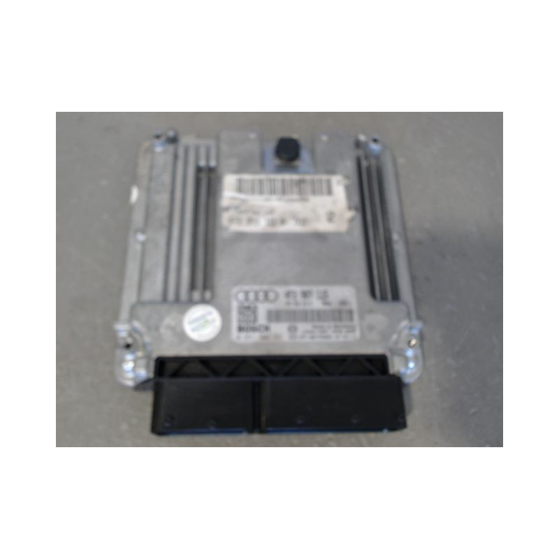 CALCULATEUR MOTEUR AUDI A6