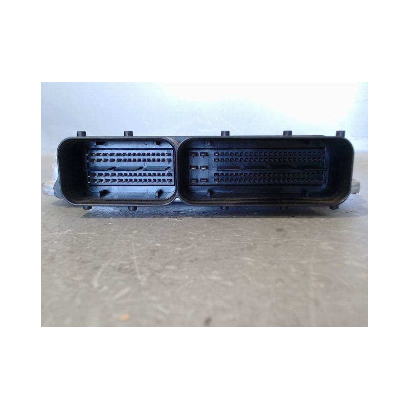 CALCULATEUR MOTEUR VOLKSWAGEN CADDY