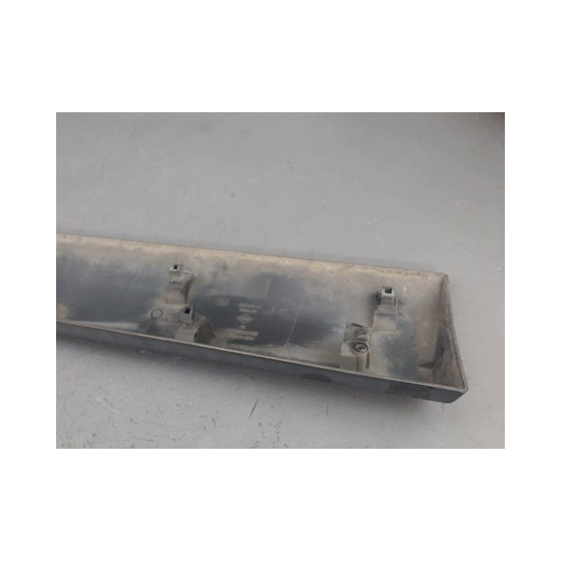 PROTECTION PORTE AVANT GAUCHE DACIA LODGY