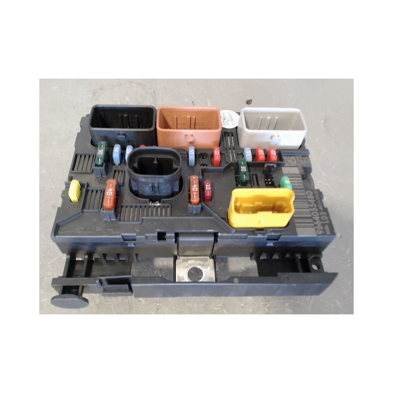 BOITE A FUSIBLES CITROEN C3