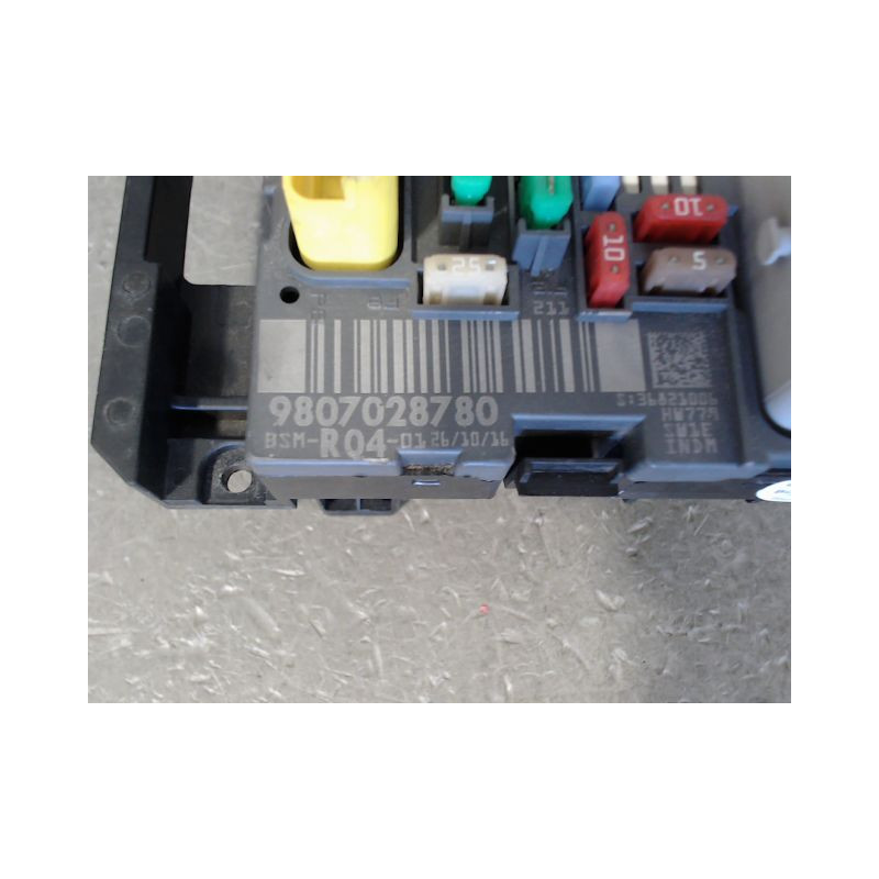 BOITE A FUSIBLES CITROEN BERLINGO