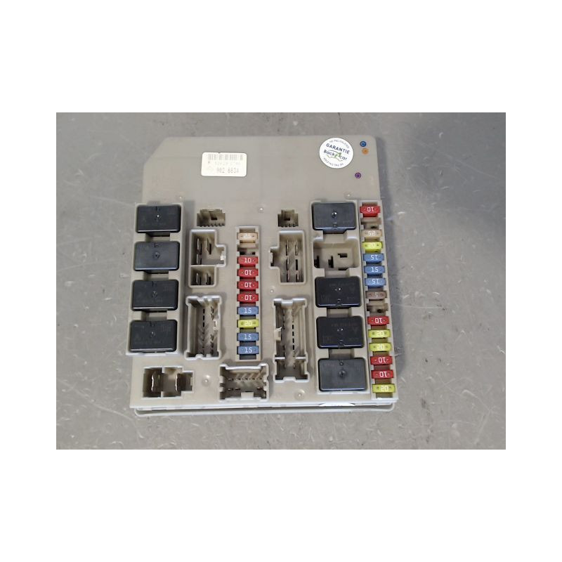 BOITE A FUSIBLES RENAULT MODUS