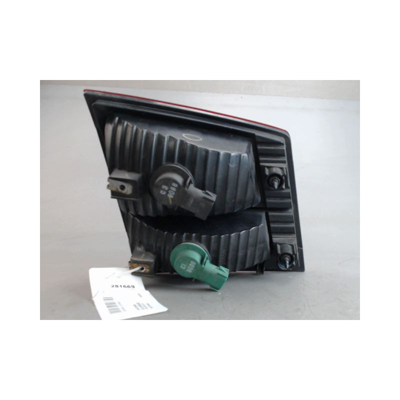 FEU ARRIERE INTERIEUR DROIT DODGE JOURNEY