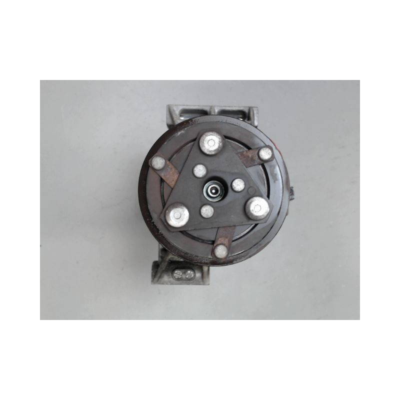 COMPRESSEUR AIR CONDITIONNE NISSAN JUKE