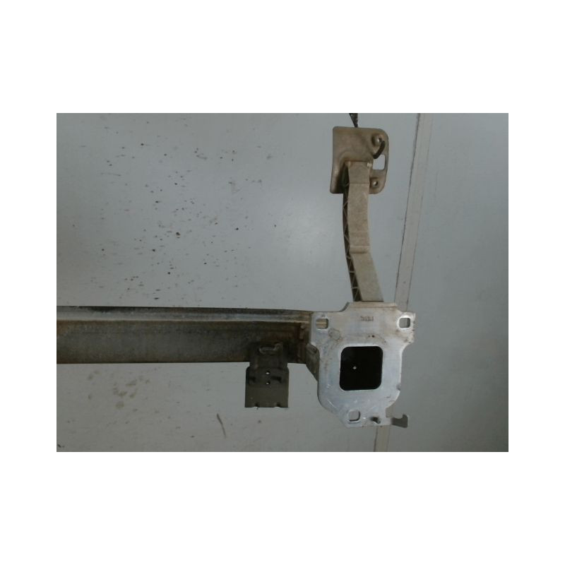 RENFORT PARE-CHOC AVANT PEUGEOT 2008