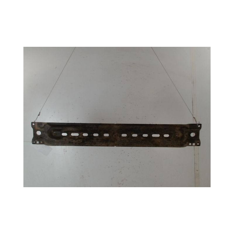 TRAVERSE INFERIEURE ARMATURE AVANT PEUGEOT 307