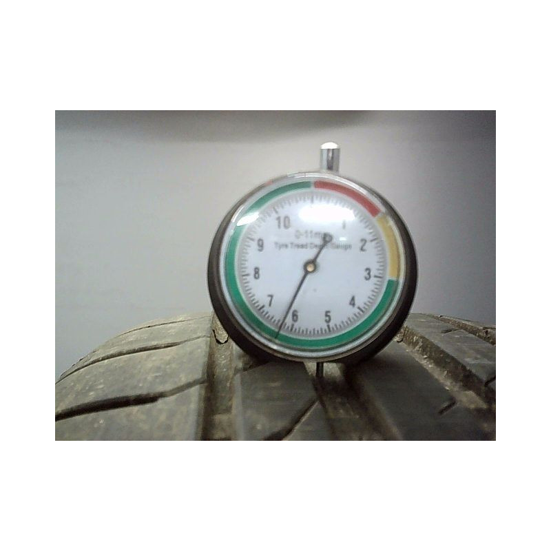 Pneu TRAZANO ZUPERECO Z-107 215 55 17 98 W