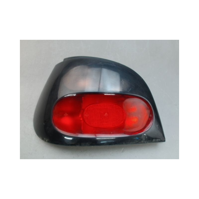 FEU ARRIERE GAUCHE  RENAULT MEGANE