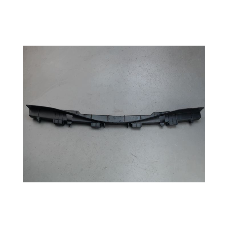SUPPORT CENTRAL PARE-CHOC ARRIERE  RENAULT MODUS