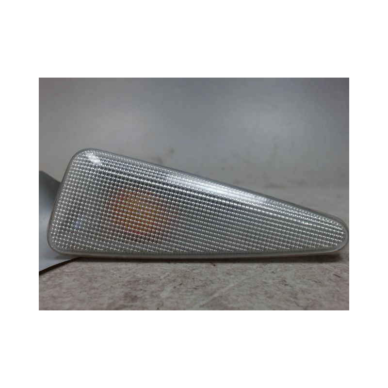 REPETITEUR AILE DROIT DACIA SANDERO 2008-