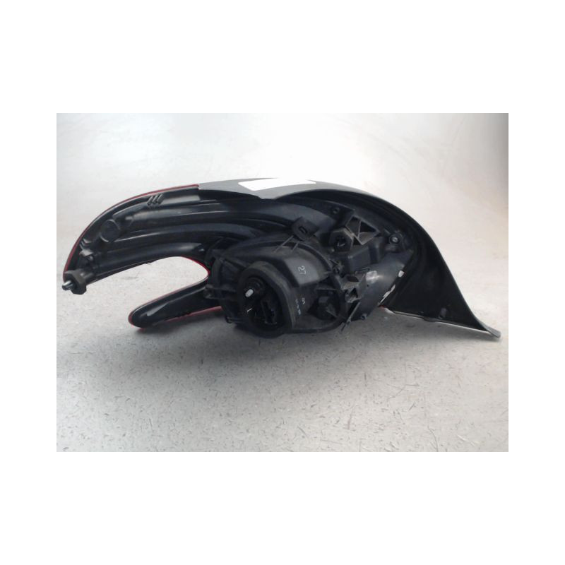FEU ARRIERE DROIT PEUGEOT 208