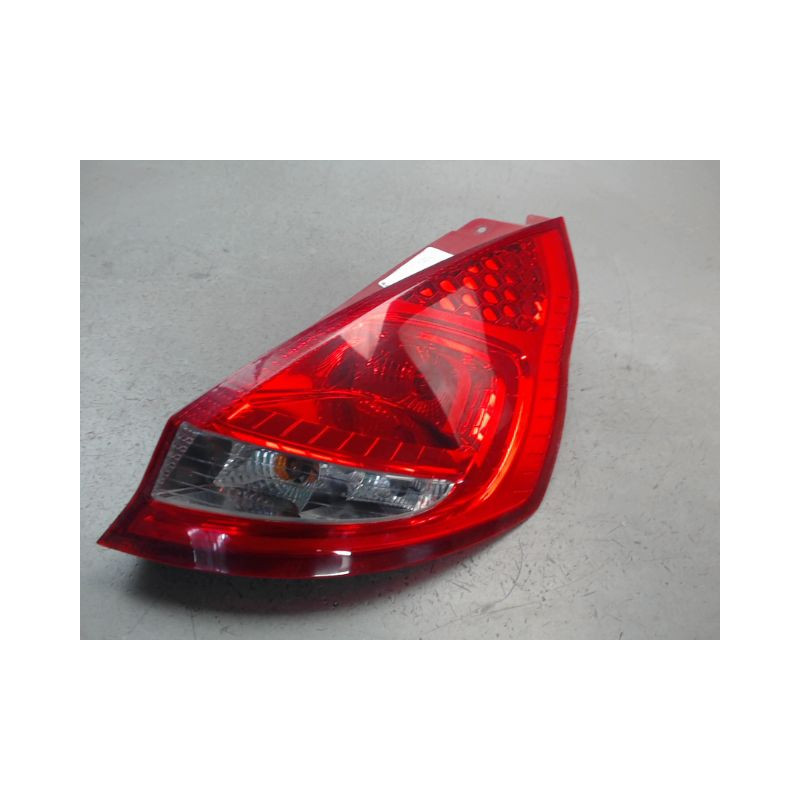 FEU ARRIERE DROIT FORD FIESTA