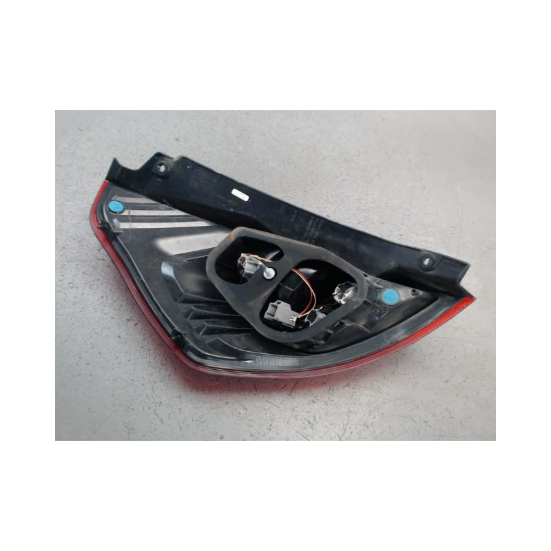 FEU ARRIERE DROIT FORD FIESTA