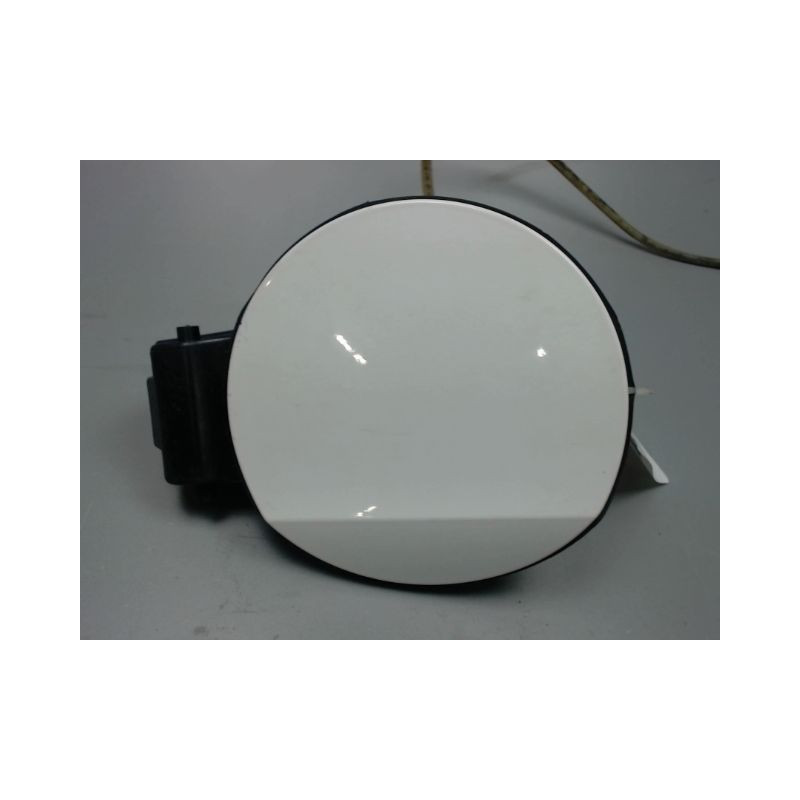 VOLET DE TRAPPE CARBURANT SKODA RAPID