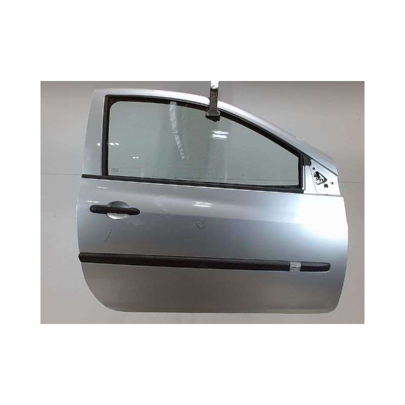 PORTE AVANT DROIT RENAULT CLIO