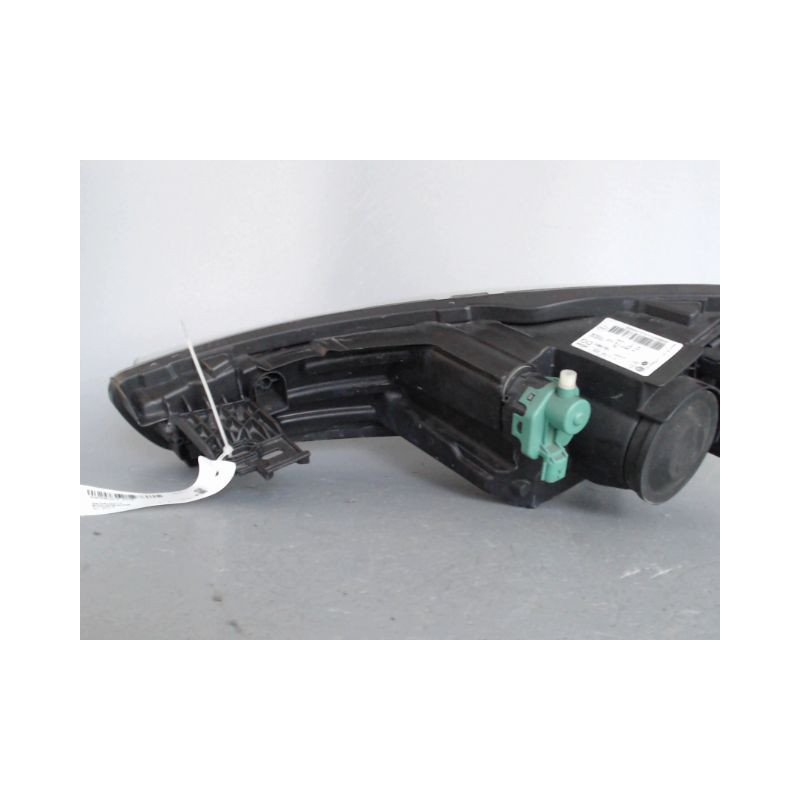 PHARE DROIT RENAULT ZOE