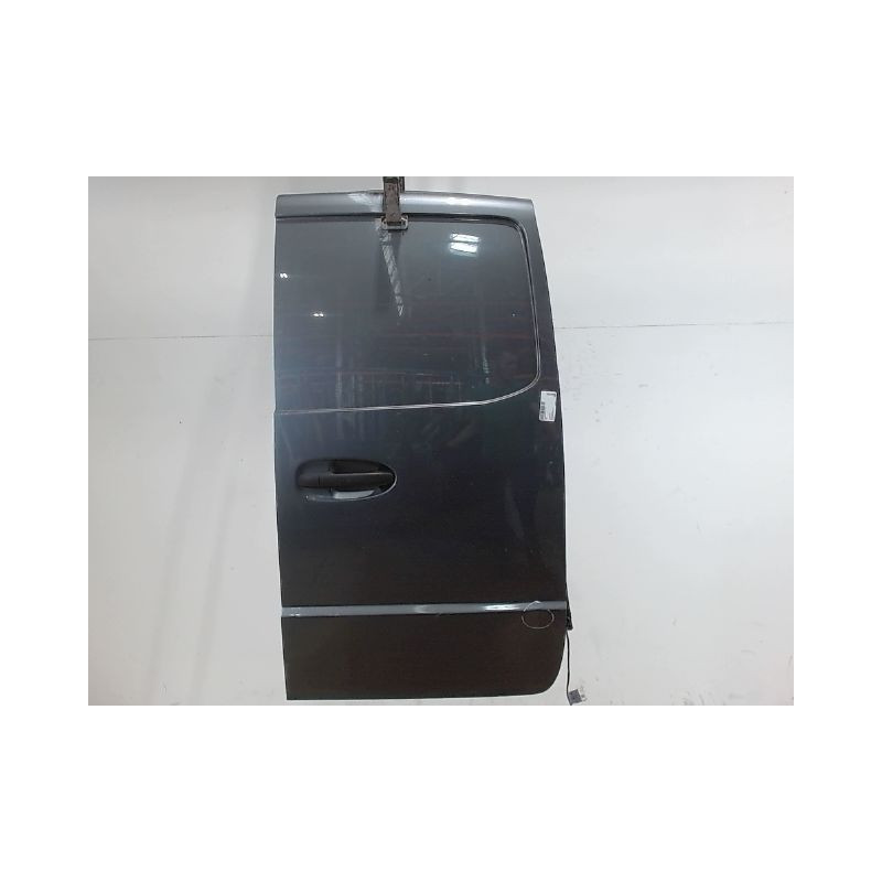 PORTE BATTANTE ARRIERE DROIT MERCEDES VITO