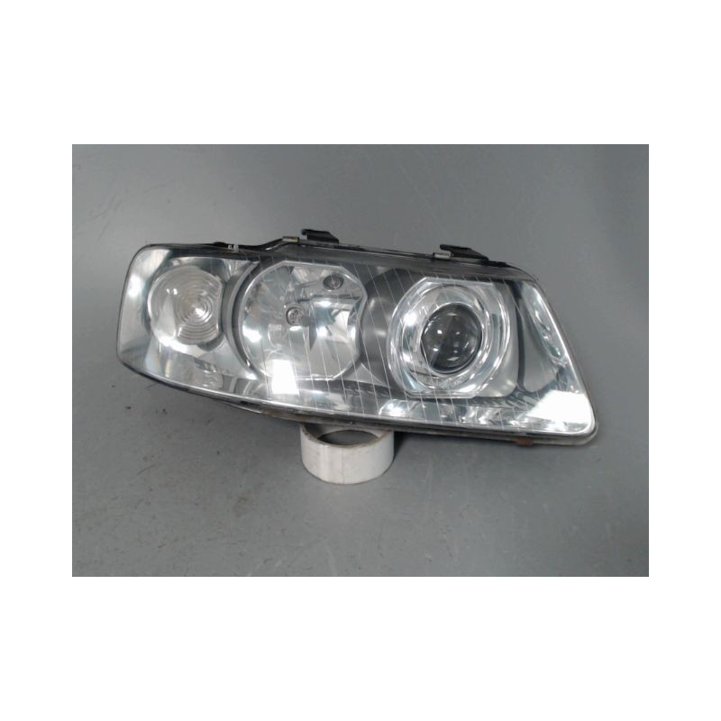 PHARE DROIT AUDI A3 2000-2003