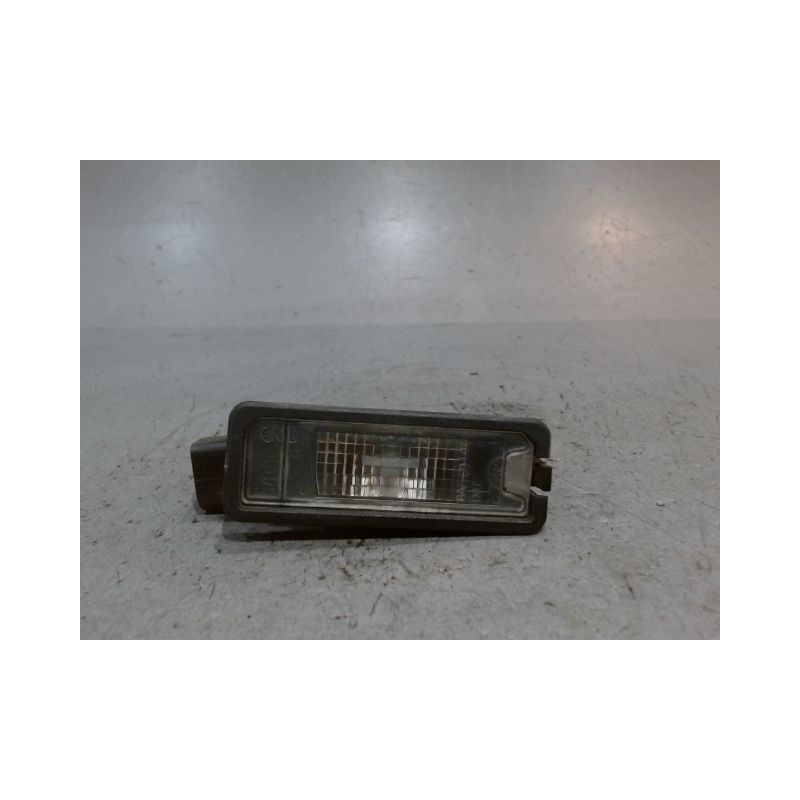ECLAIREUR PLAQUE DE POLICE DROIT VOLKSWAGEN POLO