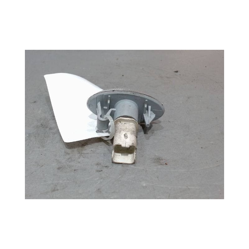 REPETITEUR AILE DROIT CITROEN C3