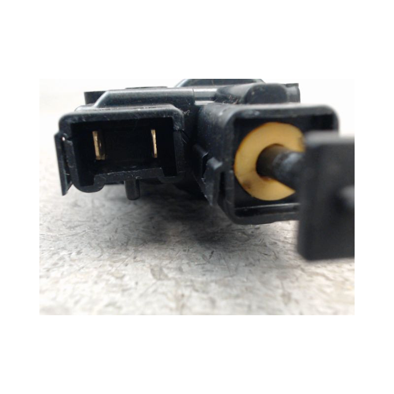 ACTIONNEUR TRAPPE CARBURANT RENAULT CLIO