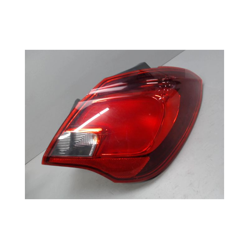 FEU ARRIERE DROIT OPEL CORSA