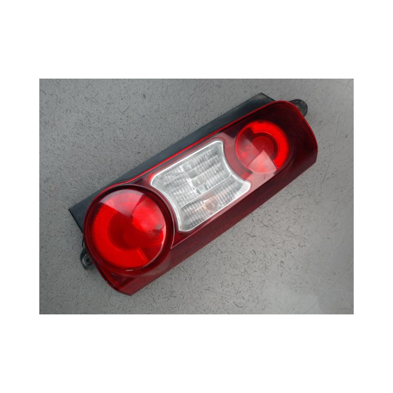 FEU ARRIERE DROIT CITROEN BERLINGO