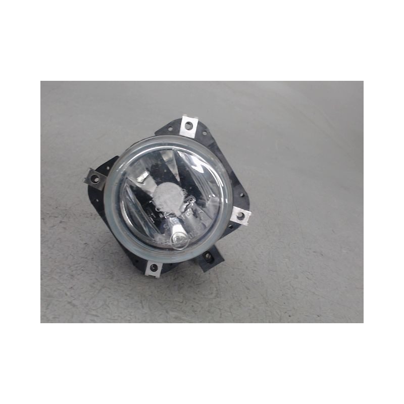 PHARE ANTIBROUILLARD AVANT DROIT SUZUKI JIMNY